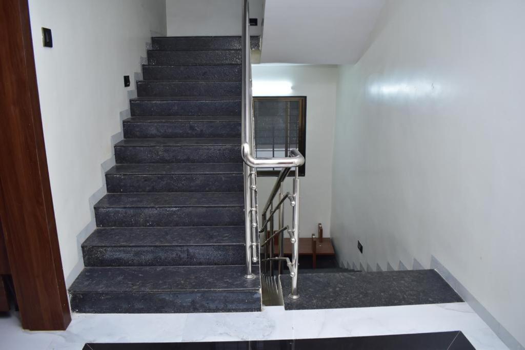 Hotel Sai Sandesh Shirdi Exterior foto
